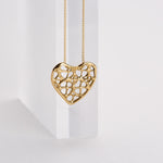 Charger l'image dans la galerie, Collier médaillon dentelle coeur Osborn
