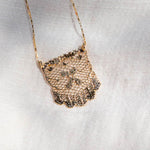 Charger l'image dans la galerie, Collier médaillon dentelle Nassau
